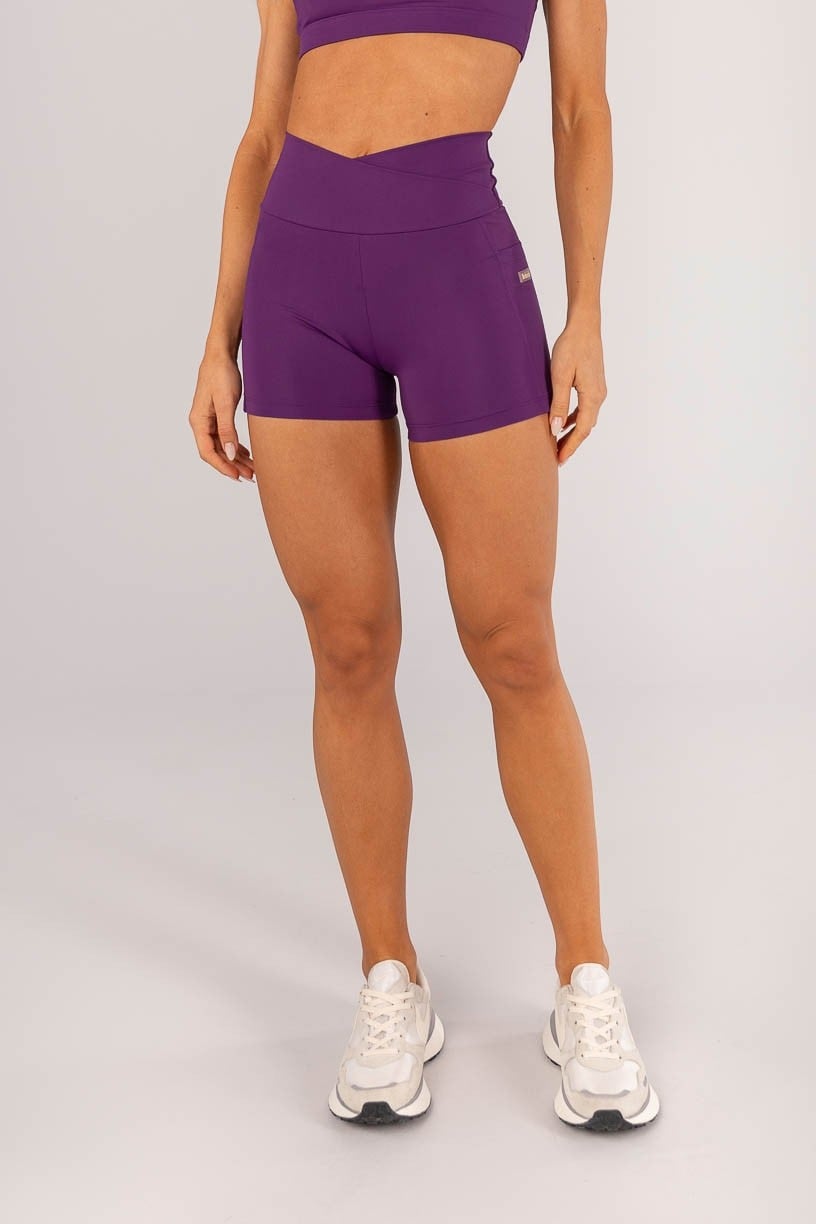 Conjunto com Cós Transpassado e Bolsos (Short+Top)