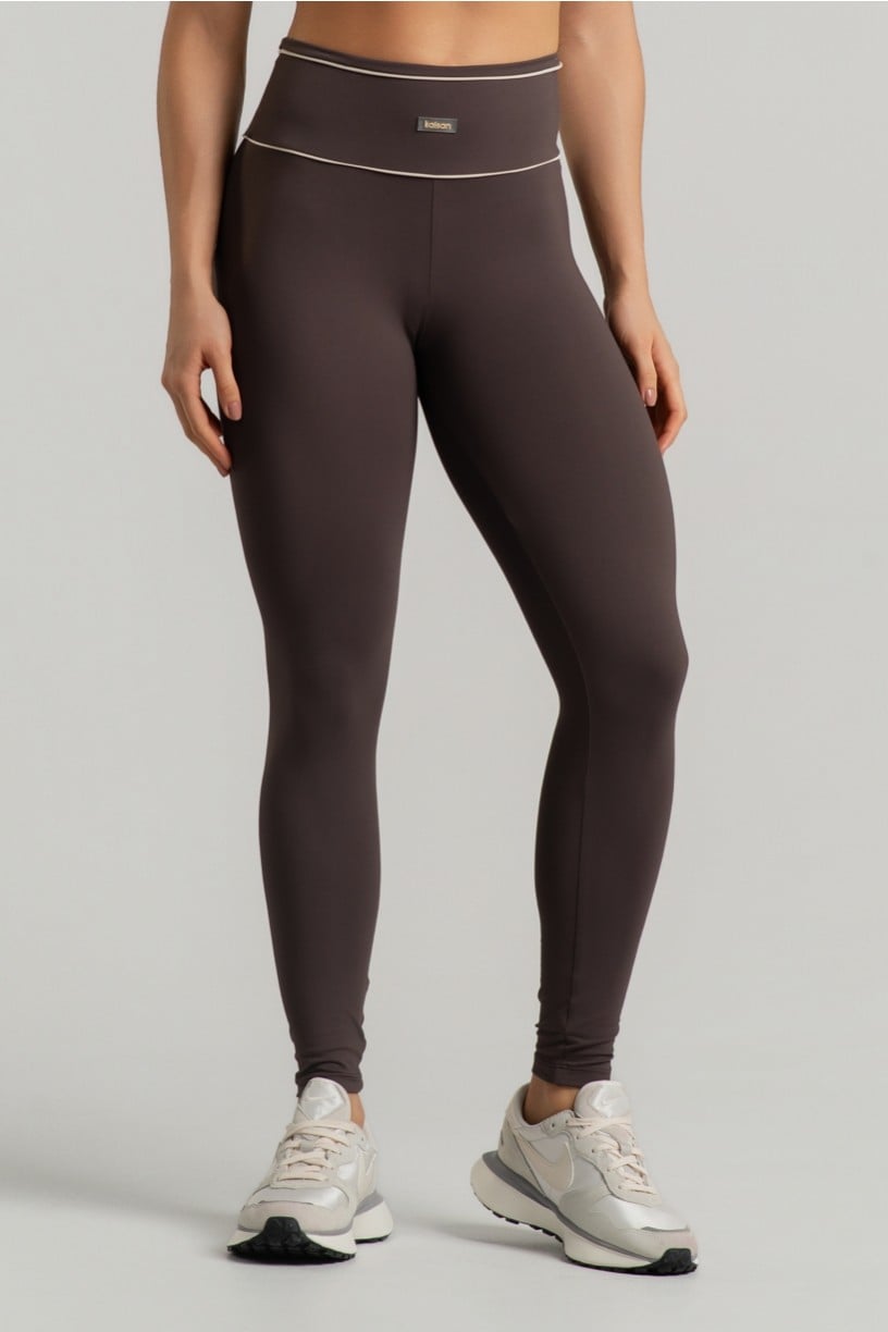 Conjunto Marrom com Detalhes em Vivo no Cós (Legging+Top)