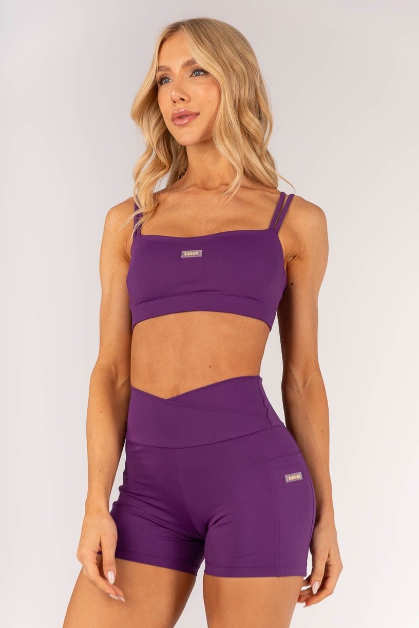 Conjunto com Cós Transpassado e Bolsos  (Short+Top)