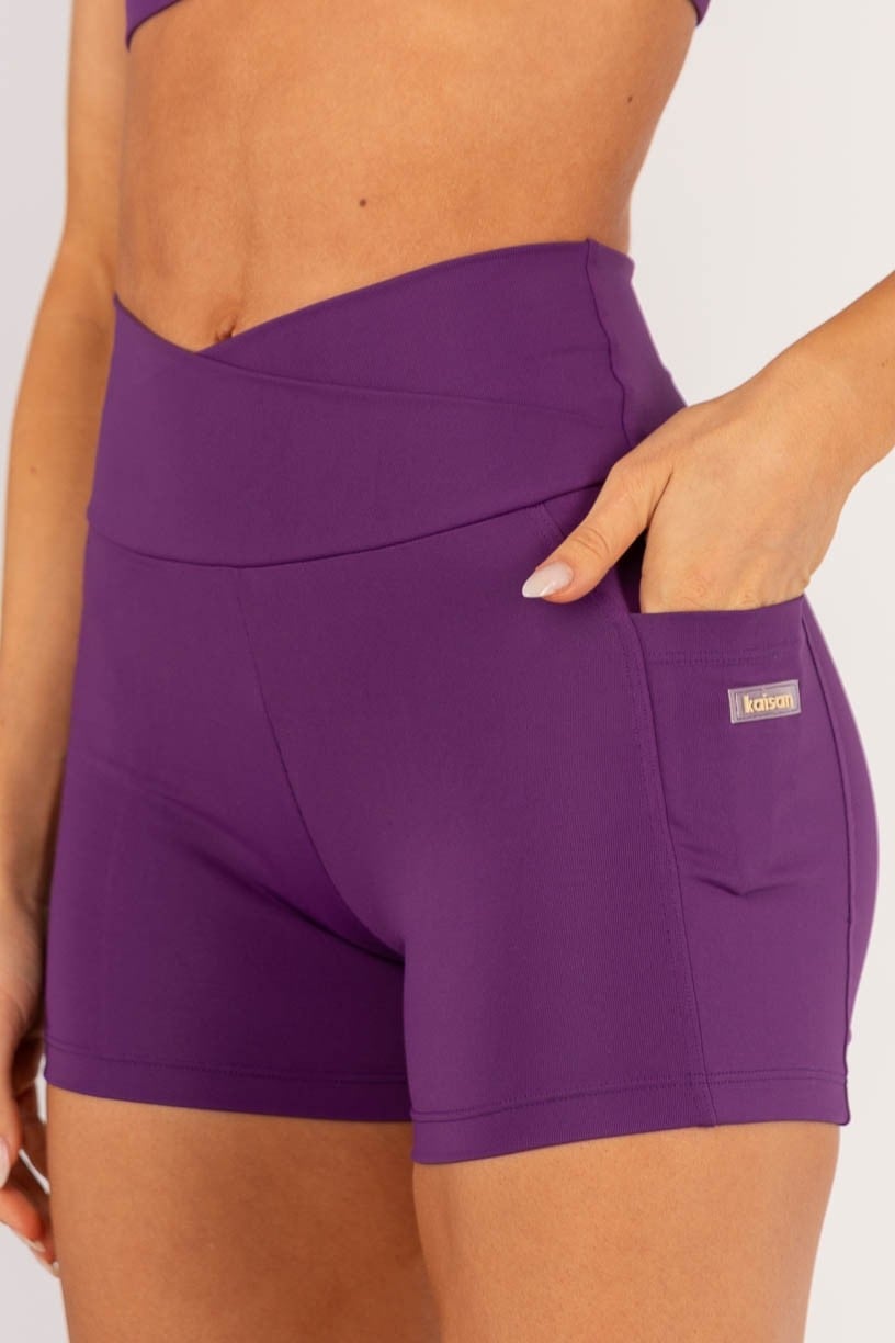 Conjunto com Cós Transpassado e Bolsos  (Short+Top)