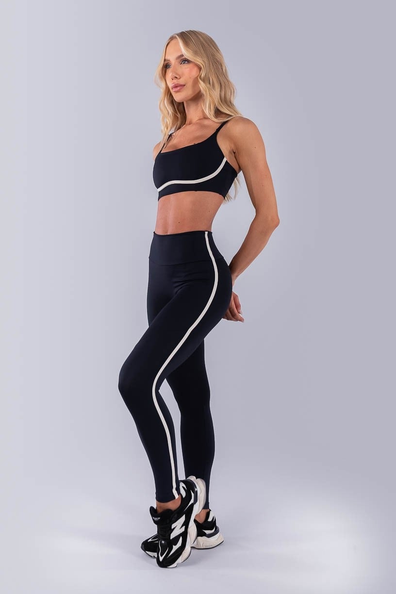 Conjunto Preto sem Gancho com Chapado nas Laterais (Legging+Top)