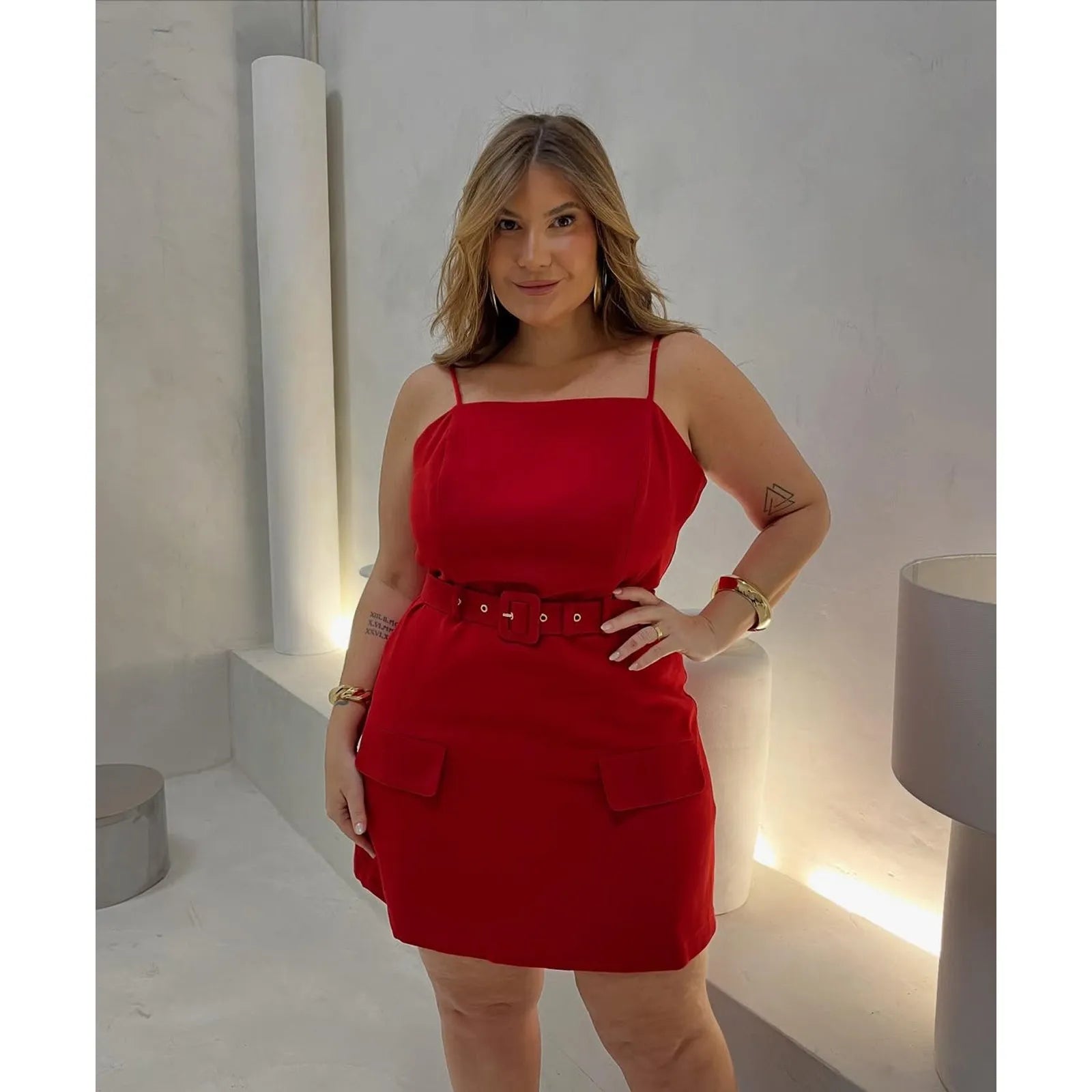 Macaquinho Alfaiataria Com Cinto Encapado Vermelho - VL13896